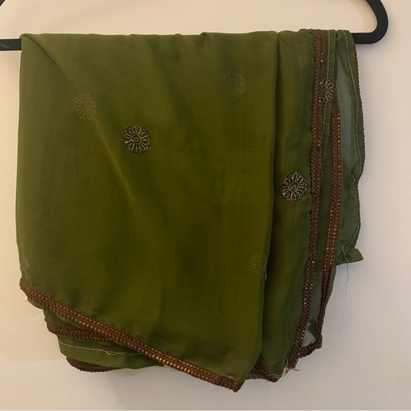 ๐ ๐ปSALE $35๐ป Indian Suit - Picture 6 of 8